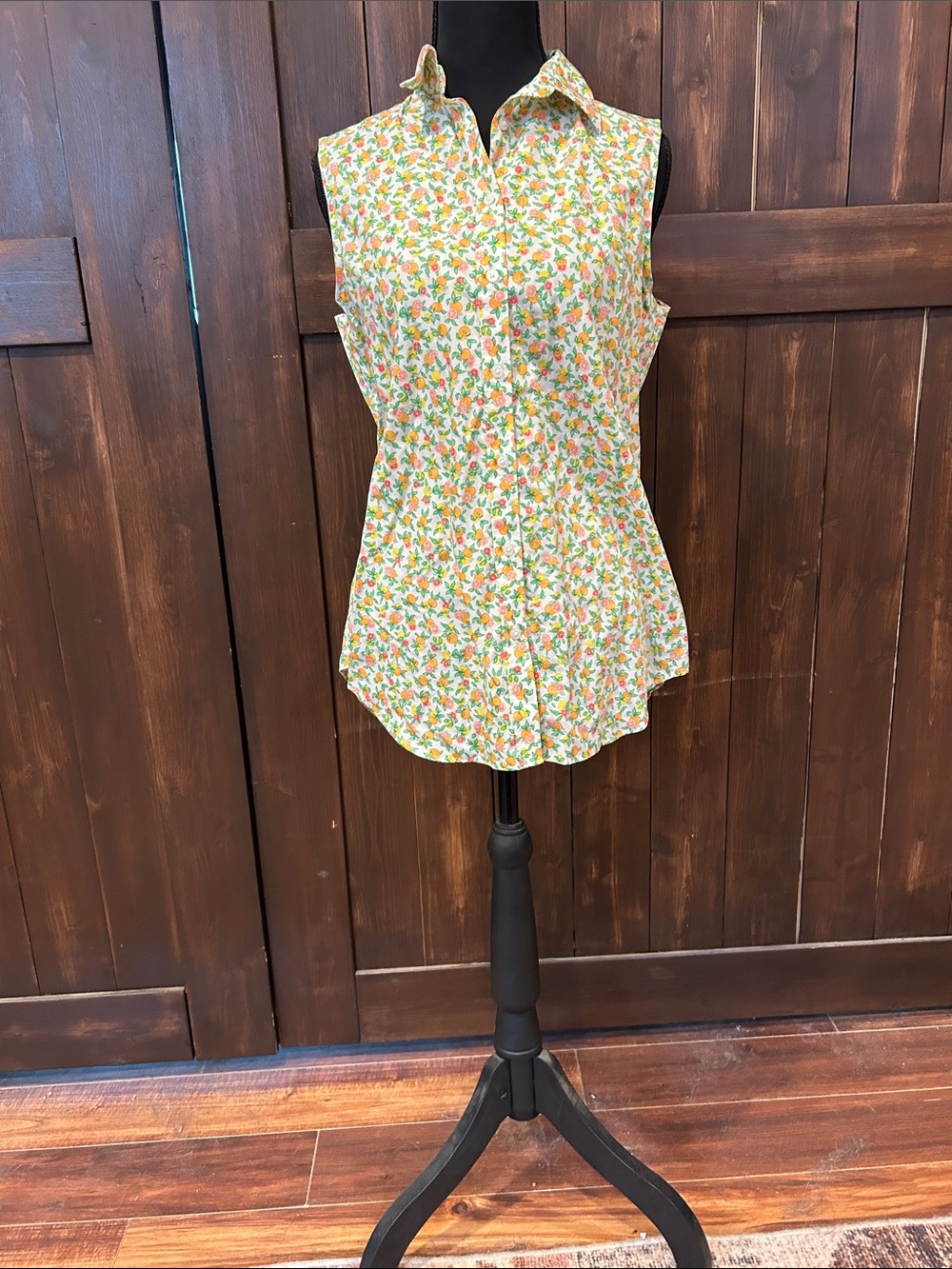 Sleeveless Floral Button-Up Top - White with Orange & Green Print